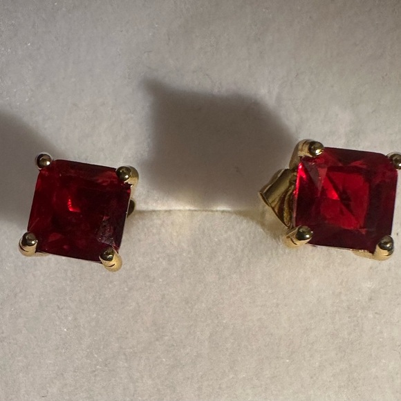 Elegant Gold and Red Stud Earrings for Women - Picture 4 of 5